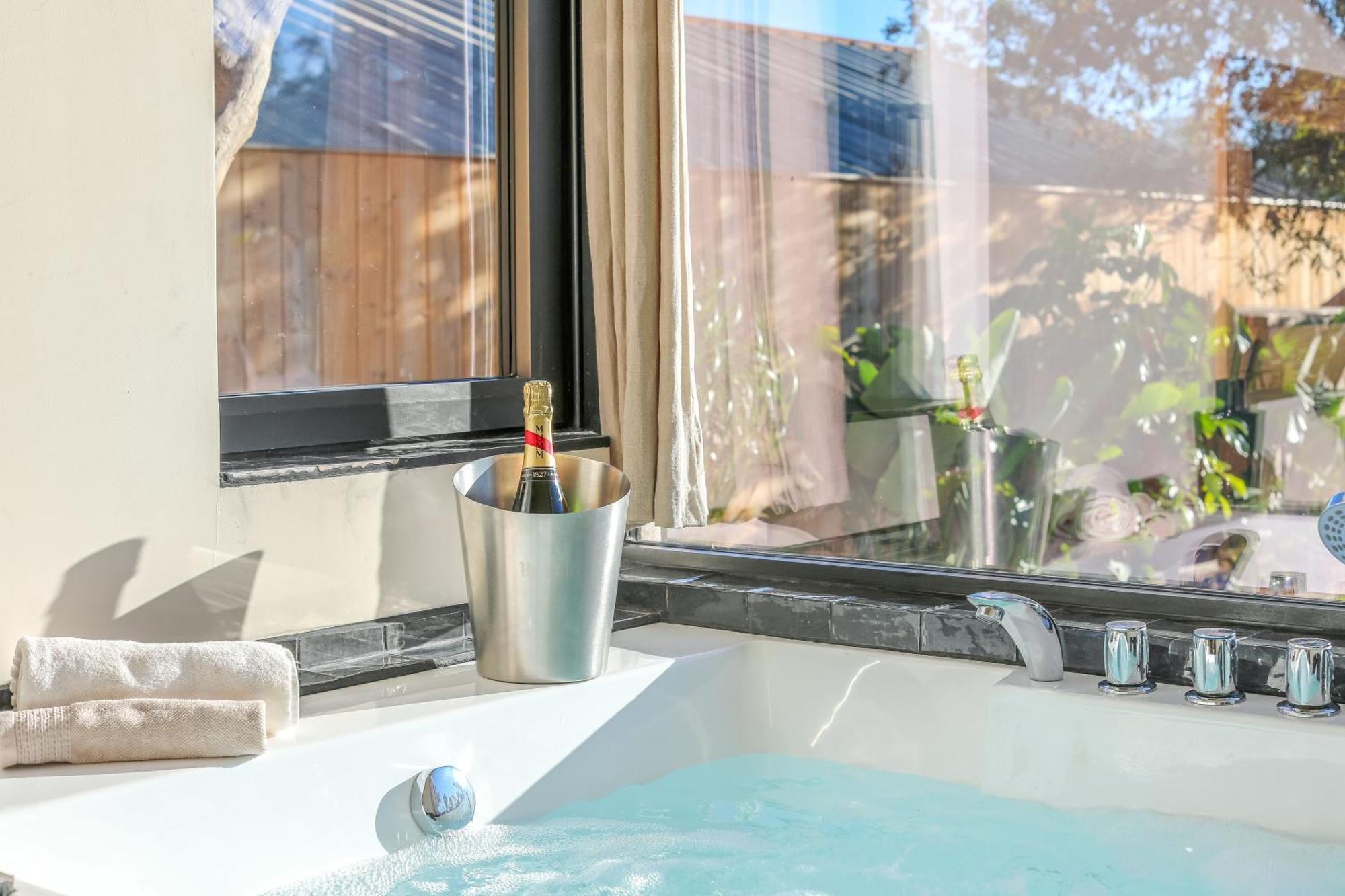 3min De La - 14p - Calme - Moderne - Jacuzzi - Bbq Villa